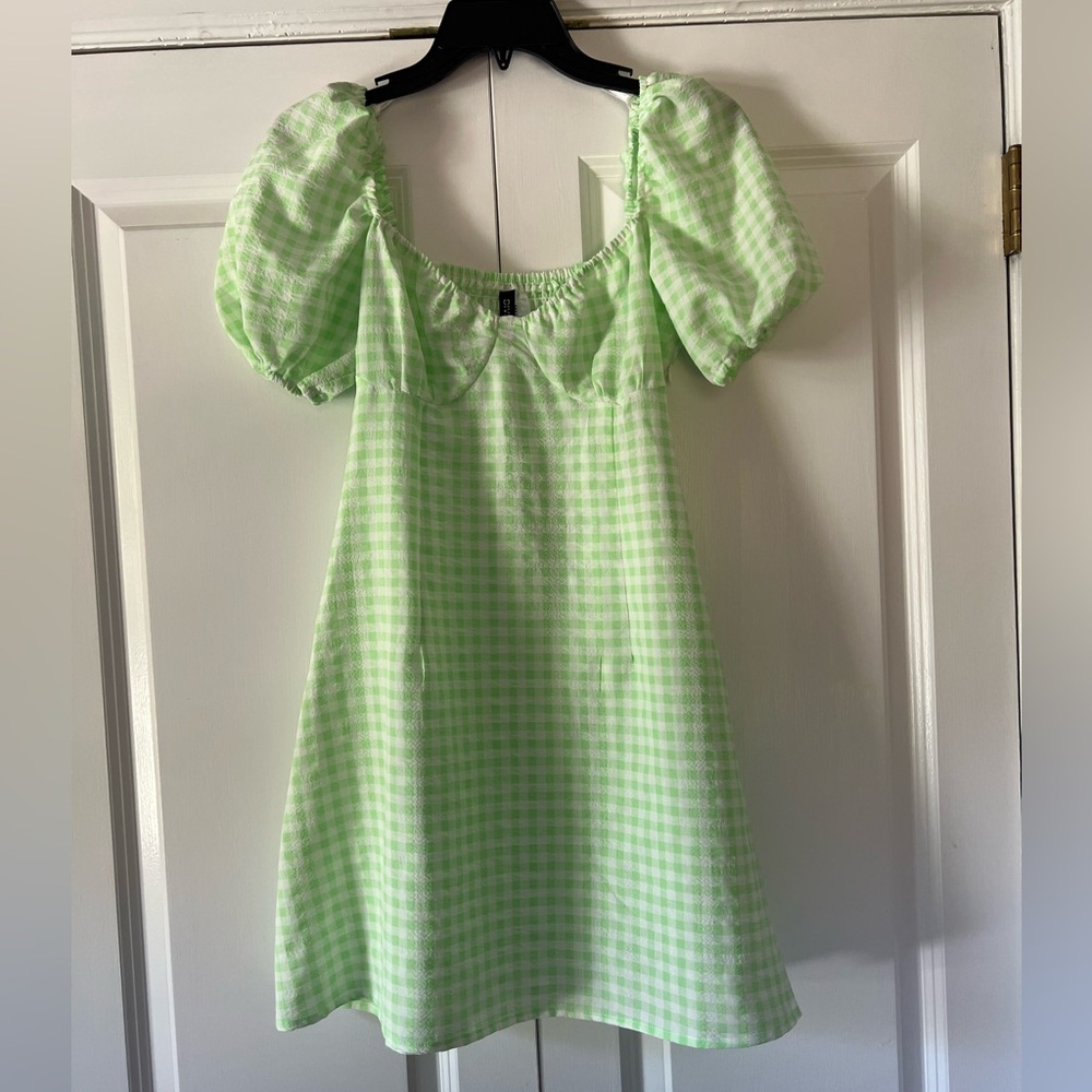 H&M Divided Ladies Green and White Gingham Dress